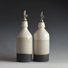 Load image into Gallery viewer, Black Oil Bottles
